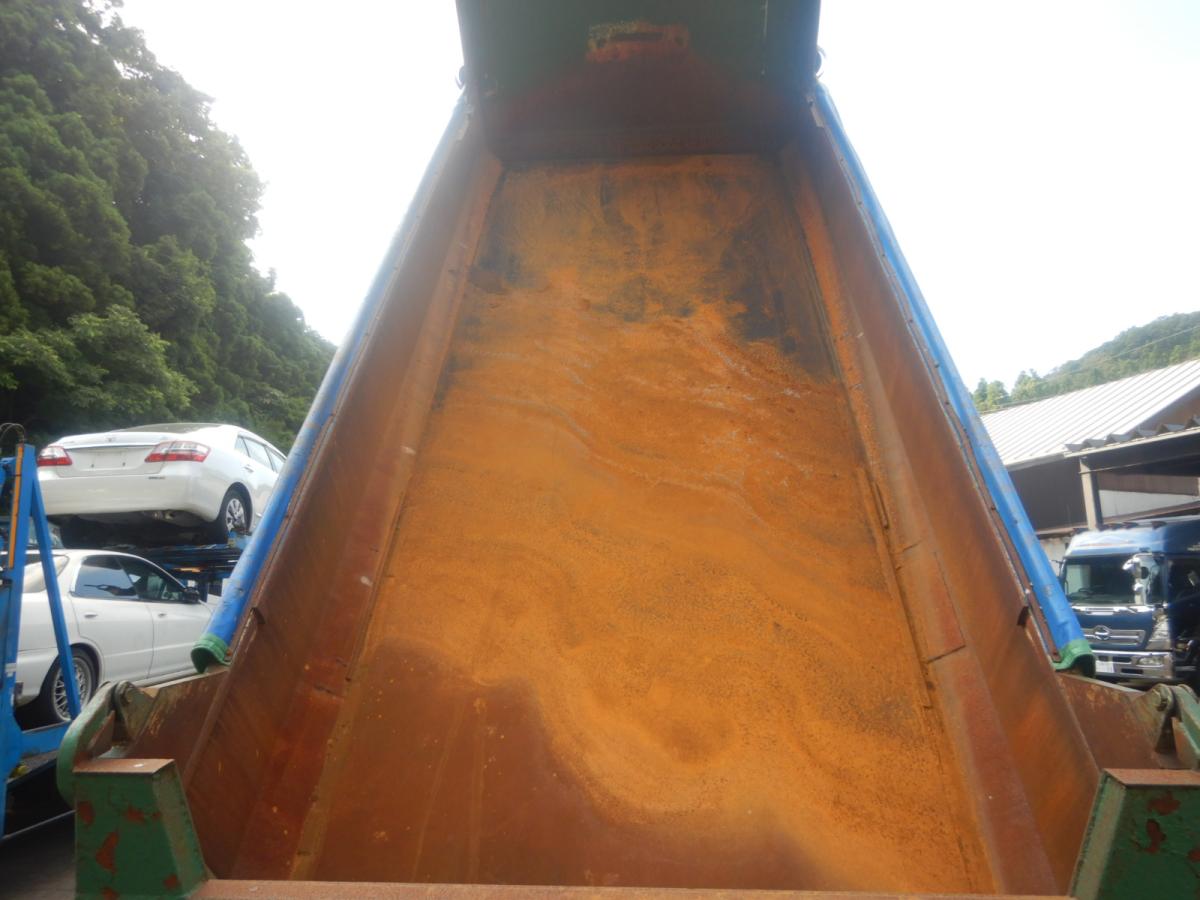 中古ダンプ UDトラックス クオン