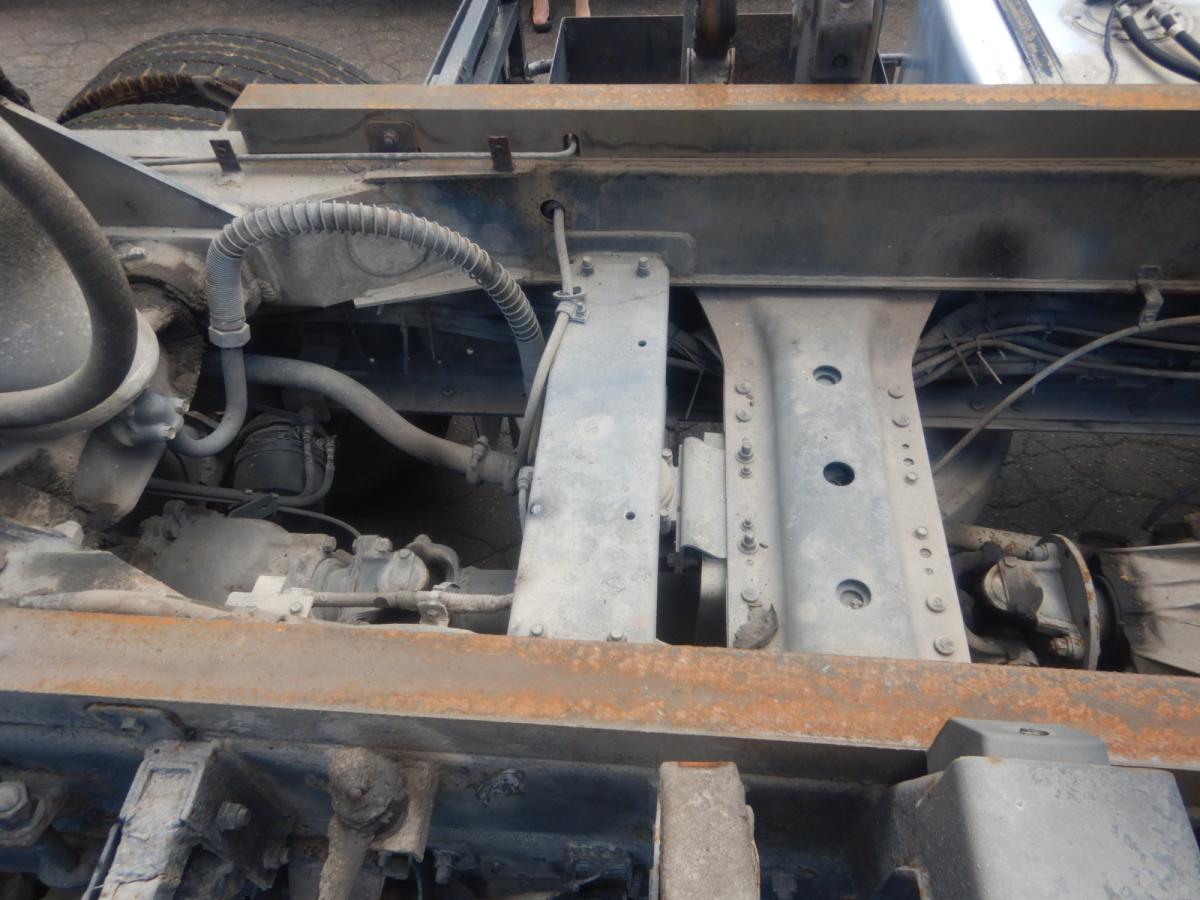 中古ダンプ UDトラックス クオン