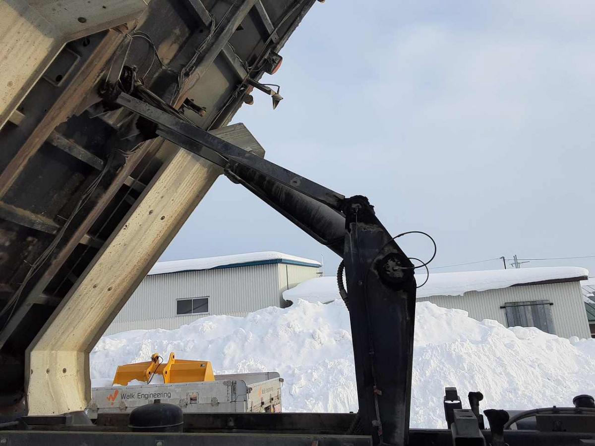 中古ダンプ 日野 プロフィア