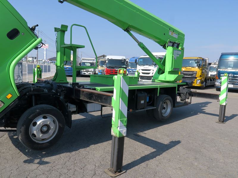 中古高所作業車 いすゞ エルフ