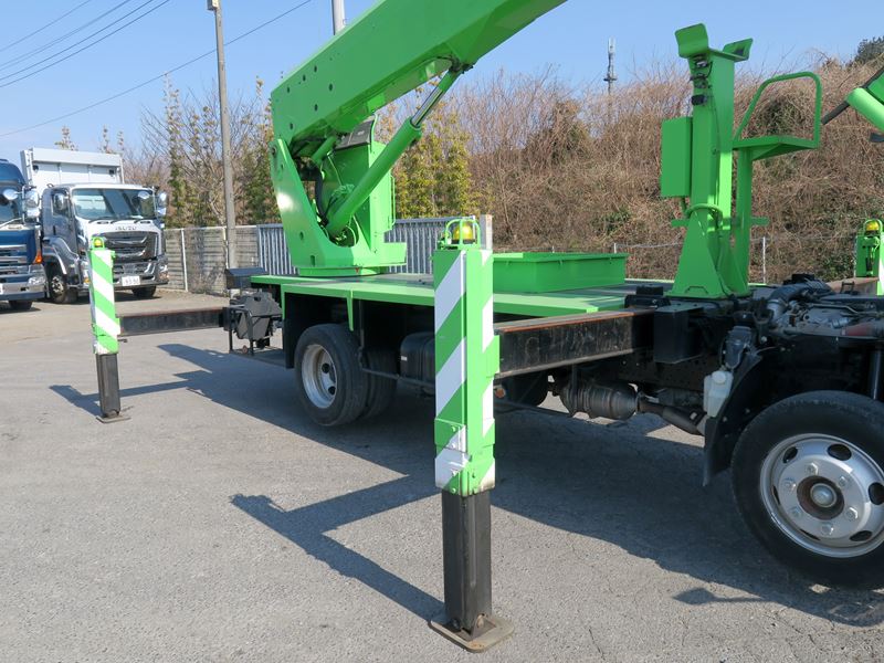 中古高所作業車 いすゞ エルフ