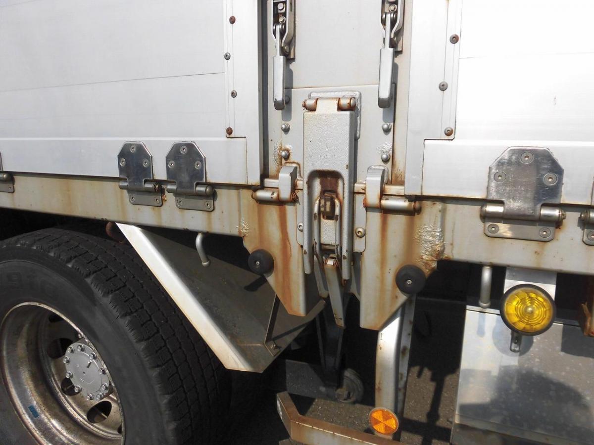 中古平アルミブロック UDトラックス 