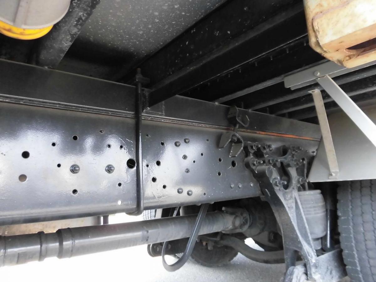 中古平アルミブロック UDトラックス 