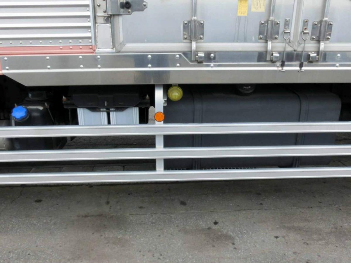 中古冷凍バン 日野 プロフィア