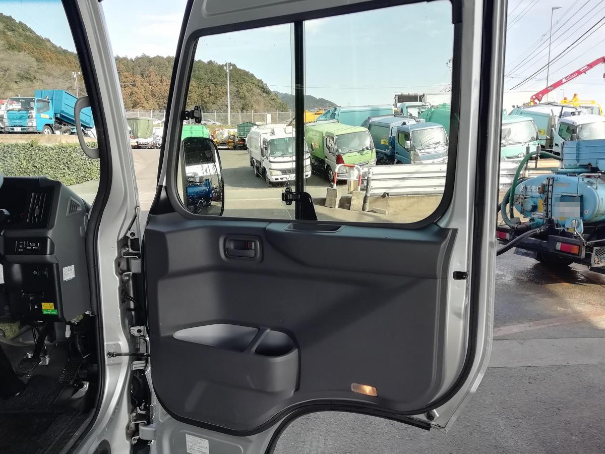 中古バス 日野 リエッセ