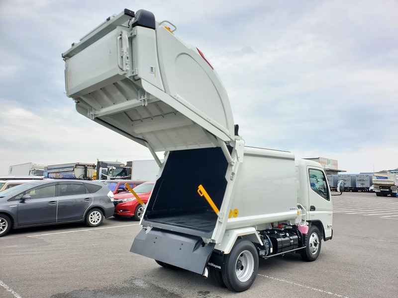 中古塵芥車(パッカー車) 三菱ふそう キャンター