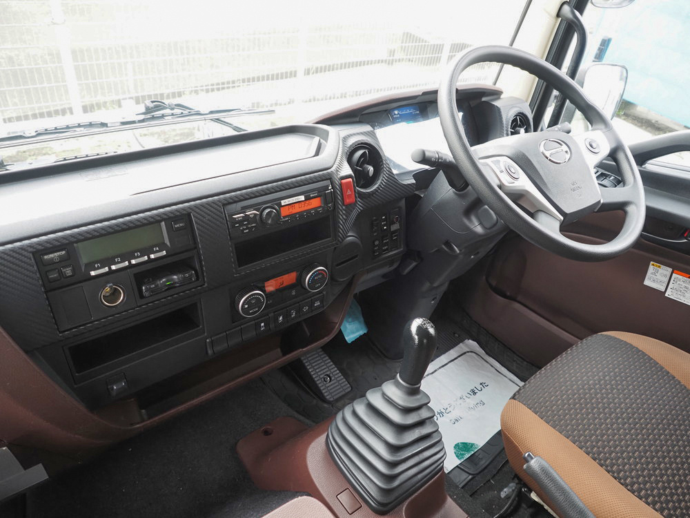 中古冷凍バン 日野 レンジャー