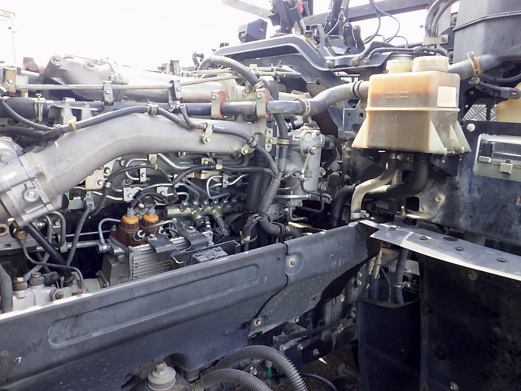 中古トラクタ いすゞ ギガ