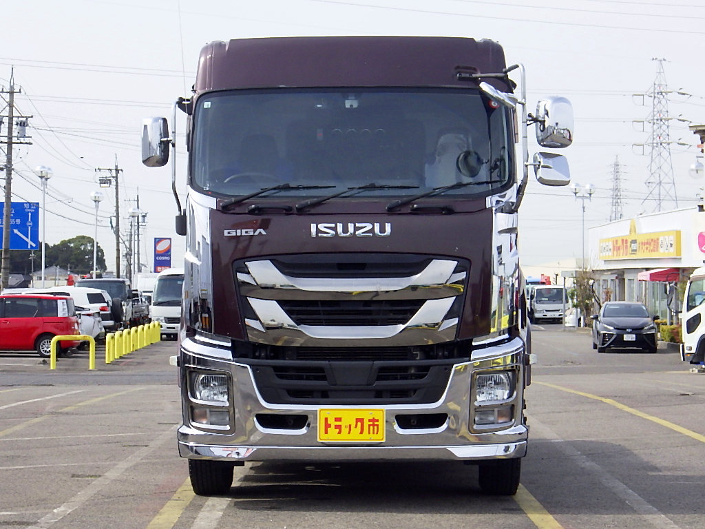 中古トラクタ いすゞ ギガ