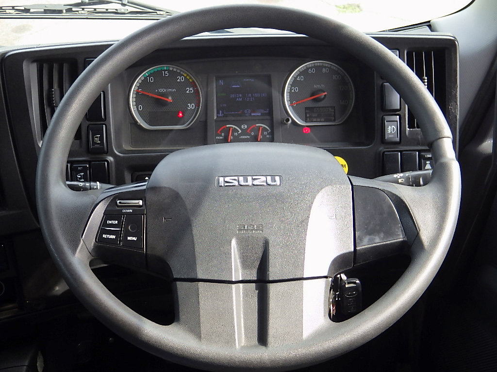 中古トラクタ いすゞ ギガ