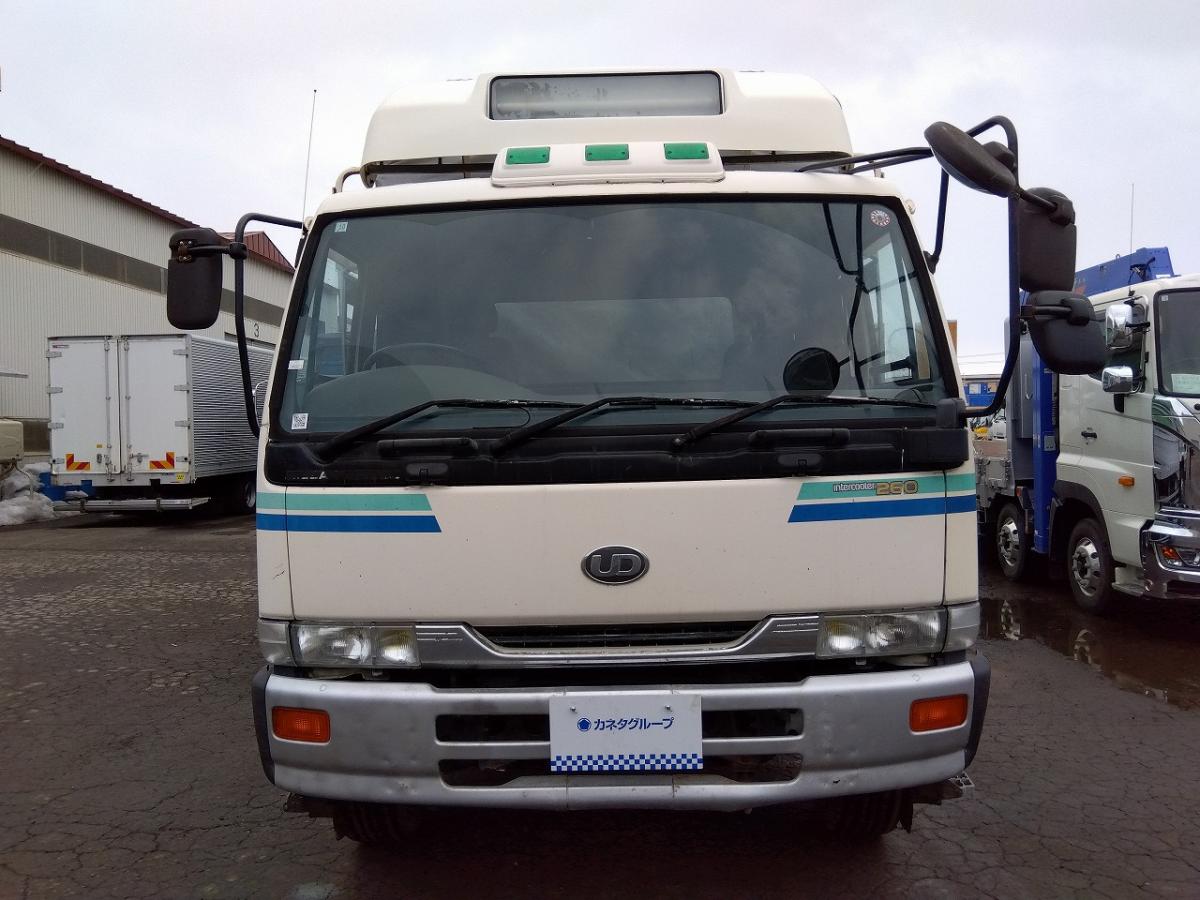 中古平アルミブロック UDトラックス コンドル