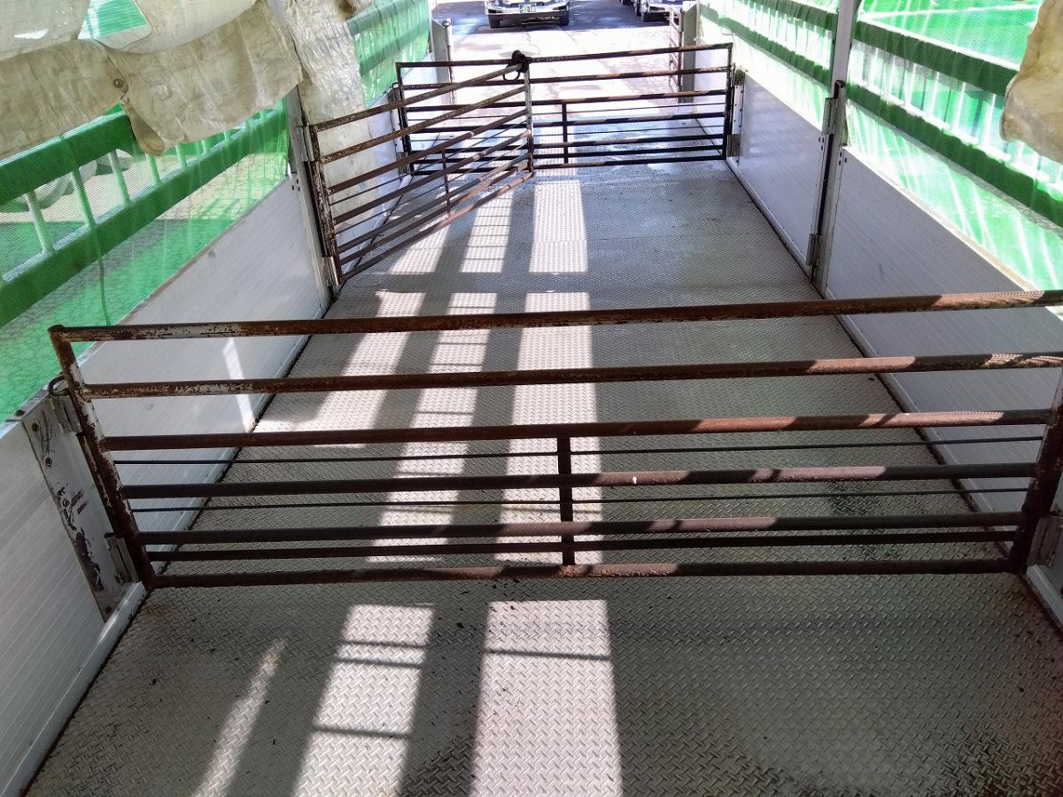 中古平アルミブロック UDトラックス コンドル