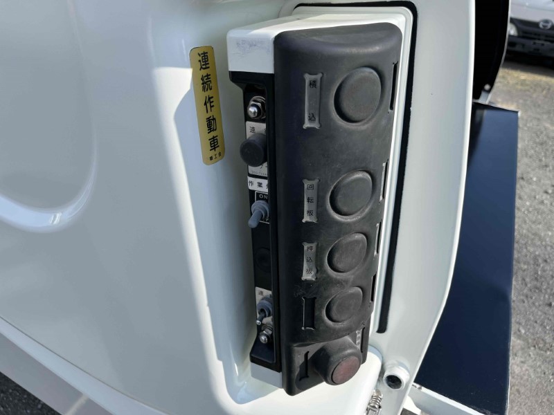 中古塵芥車(パッカー車) 三菱ふそう キャンター