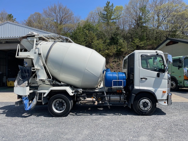 中古ミキサー車(生コン車) 日野 レンジャー