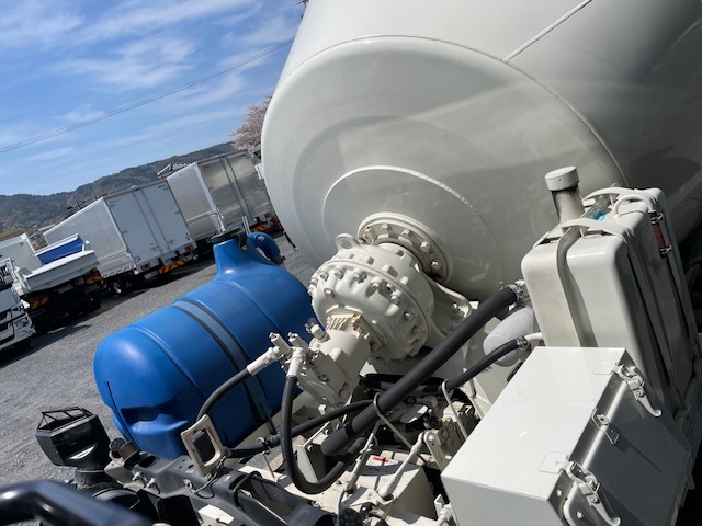 中古ミキサー車(生コン車) 日野 レンジャー