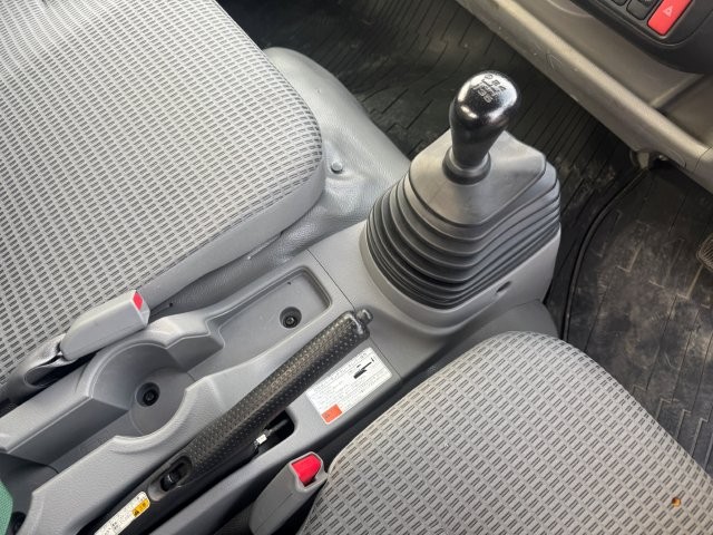 中古クレーン トヨタ トヨエース