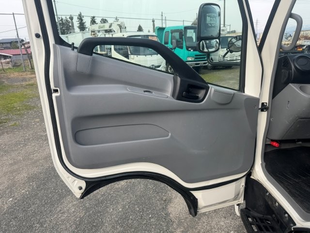 中古クレーン トヨタ トヨエース