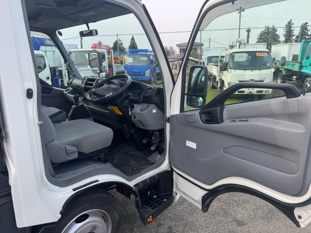 中古クレーン トヨタ トヨエース