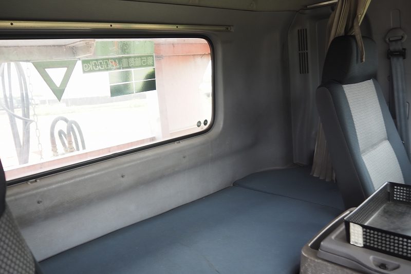 中古トラクタ 日野 プロフィア