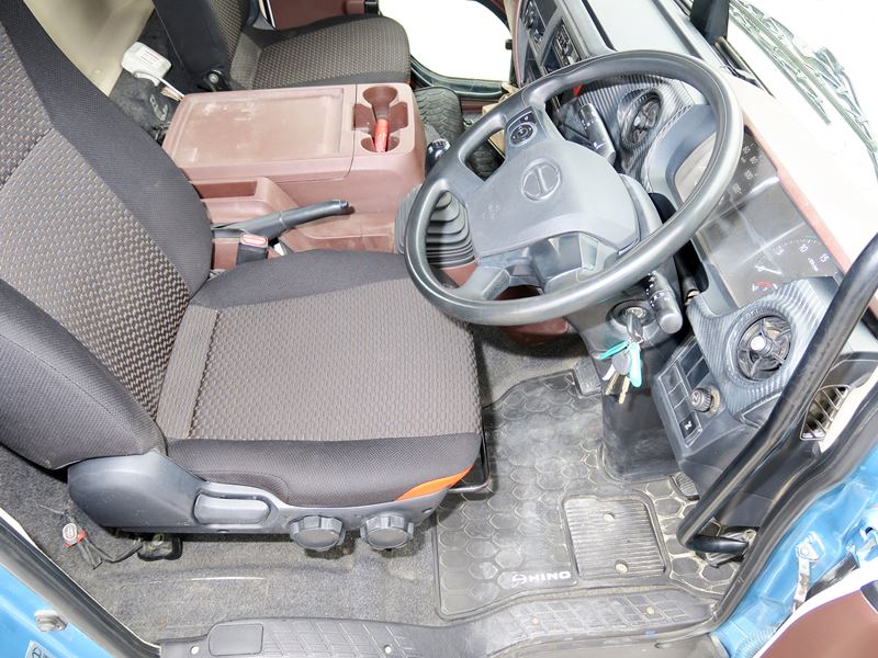 中古タンクローリー 日野 レンジャー