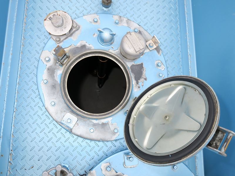 中古タンクローリー 日野 レンジャー