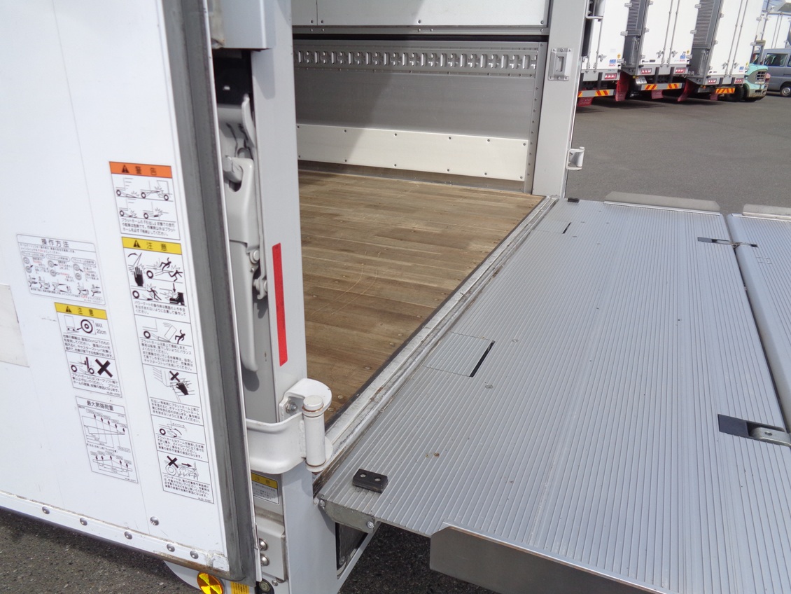 中古アルミウィング UDトラックス コンドル