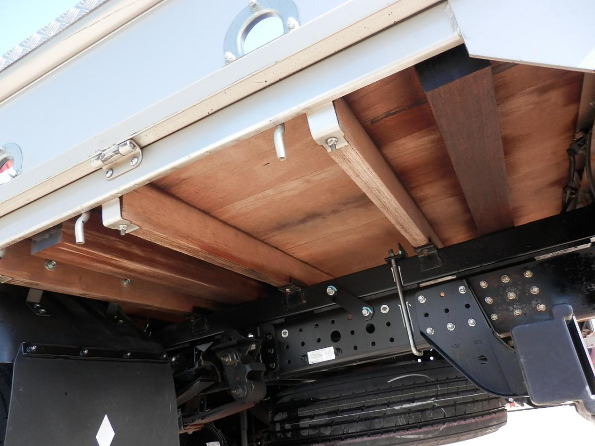 中古クレーン 三菱ふそう キャンター