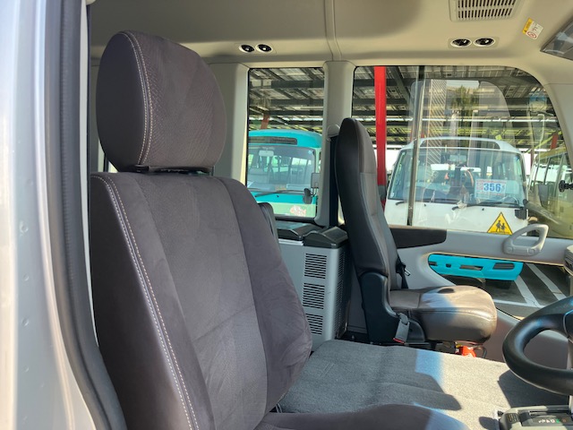 中古バス トヨタ コースター