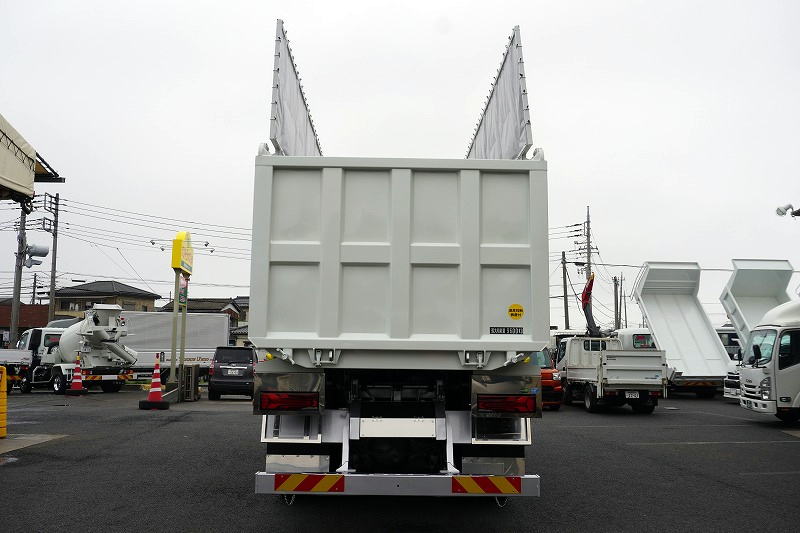 中古深ダンプ 三菱ふそう スーパーグレート