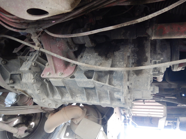 中古トラクタ いすゞ ギガ