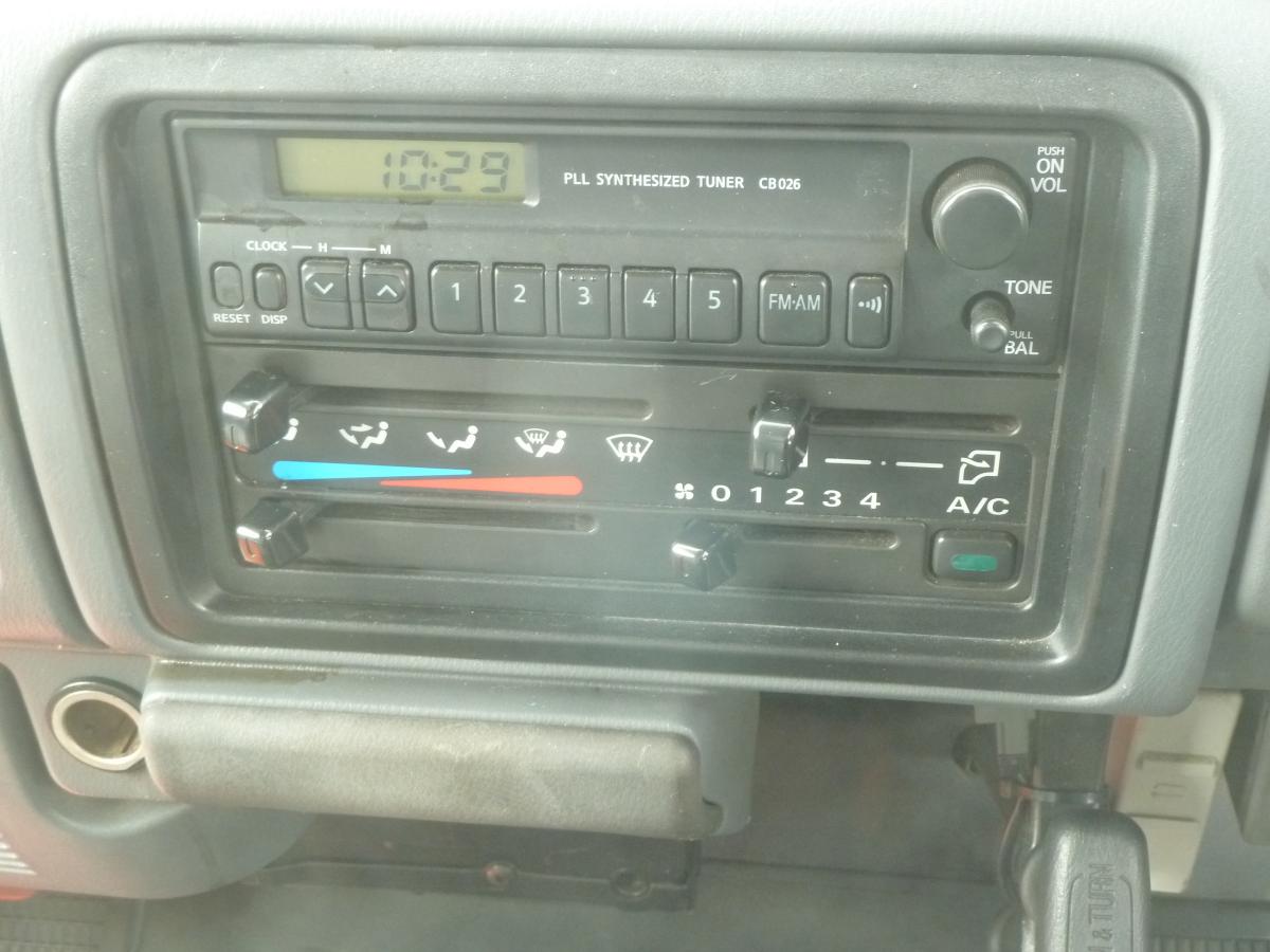 中古幌ウィング ニッサン アトラス