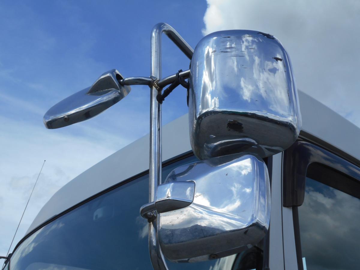 中古トラクタ いすゞ ギガ