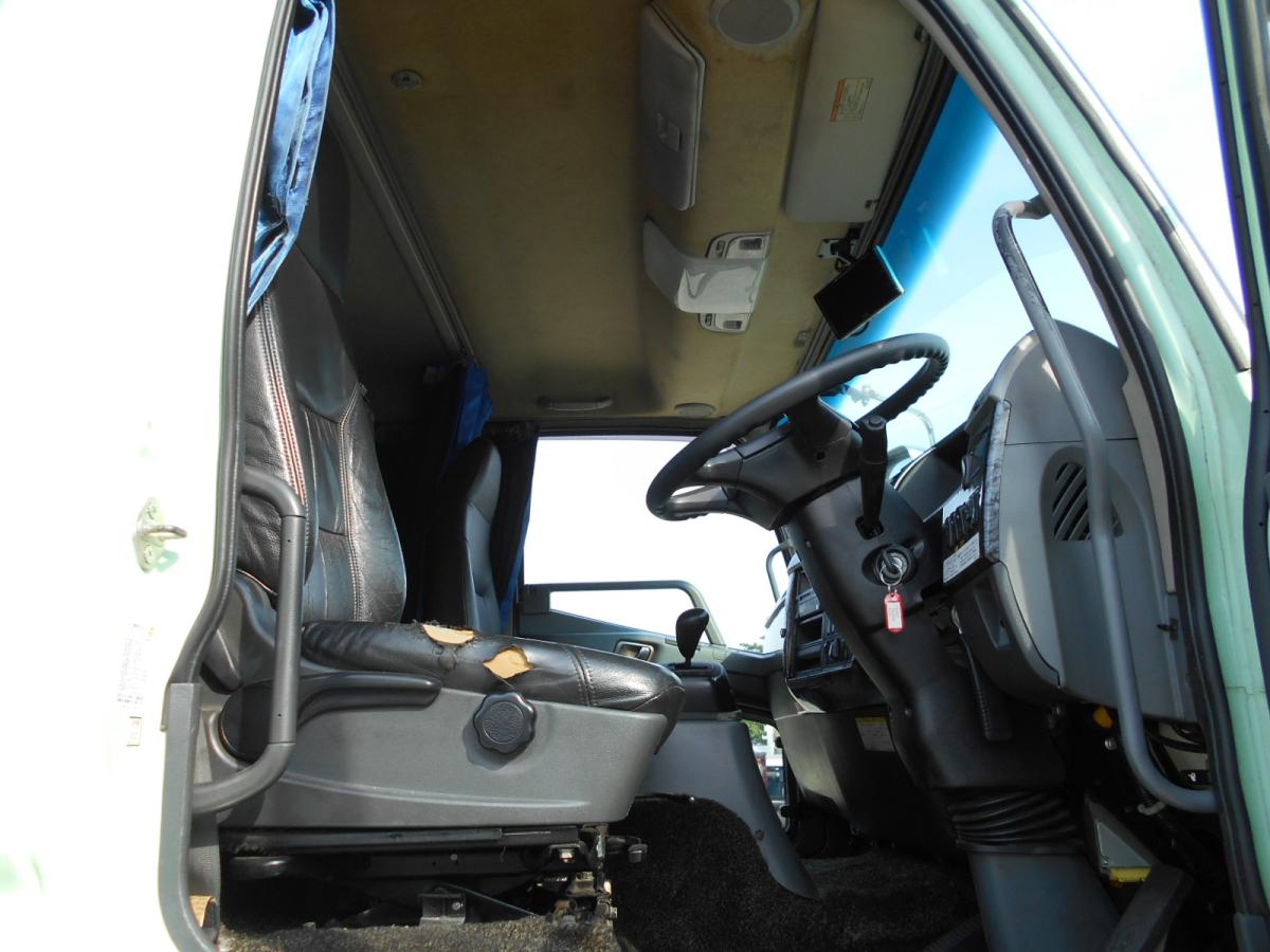 中古平ボディ 三菱ふそう ファイター