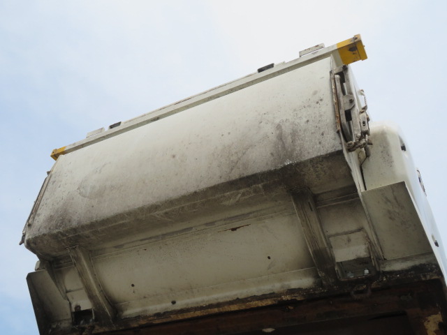 中古塵芥車(パッカー車) 日野 レンジャー