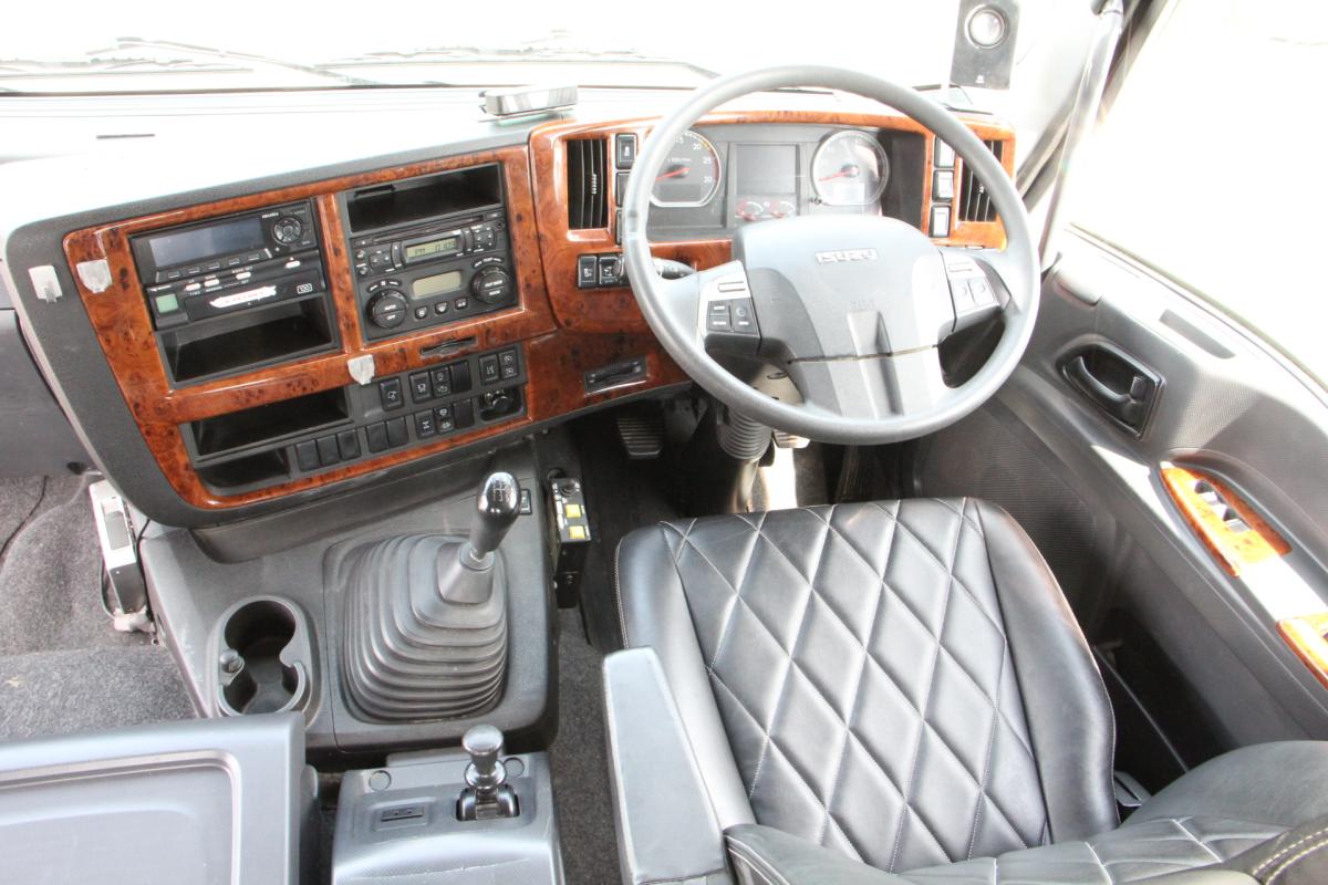 中古トレーラー いすゞ ギガ