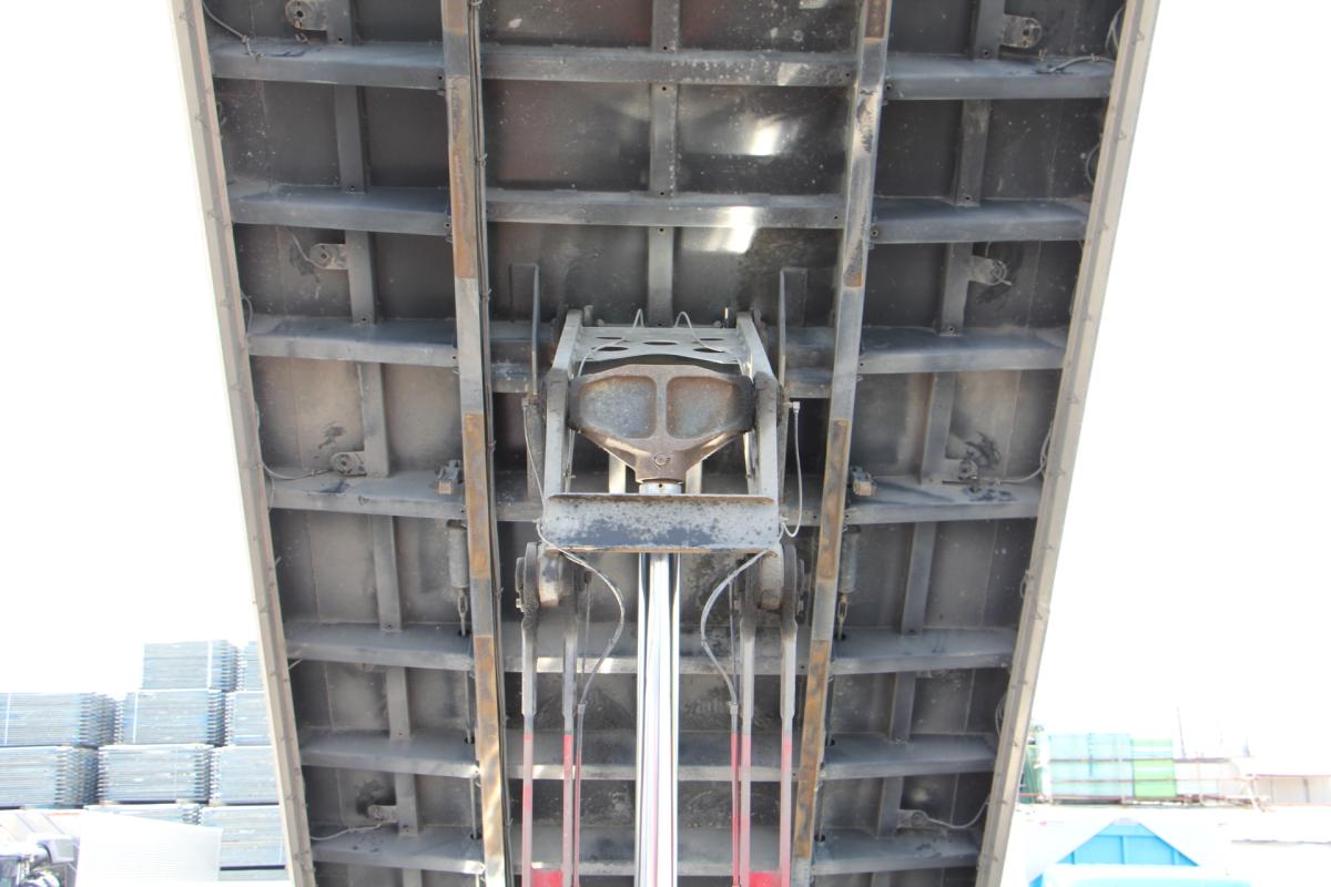 中古トレーラー いすゞ ギガ