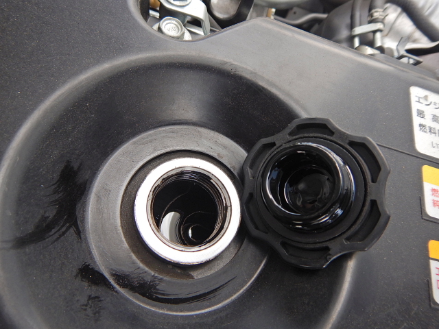 中古冷凍バン いすゞ エルフ