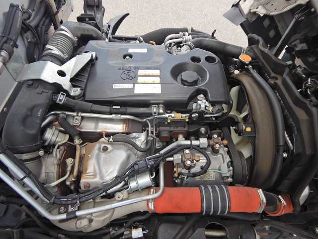 中古冷凍バン いすゞ エルフ