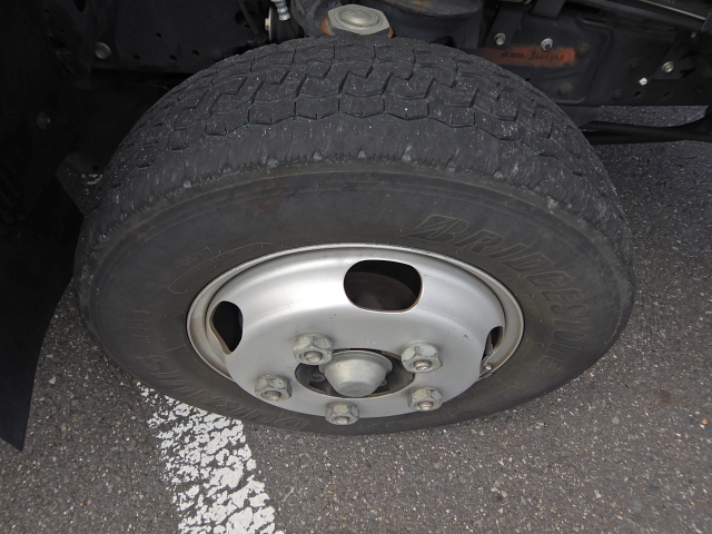 中古冷凍バン いすゞ エルフ