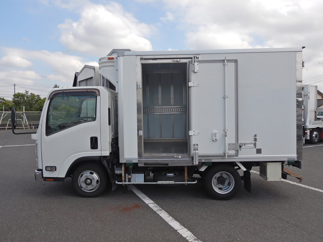 中古冷凍バン いすゞ エルフ