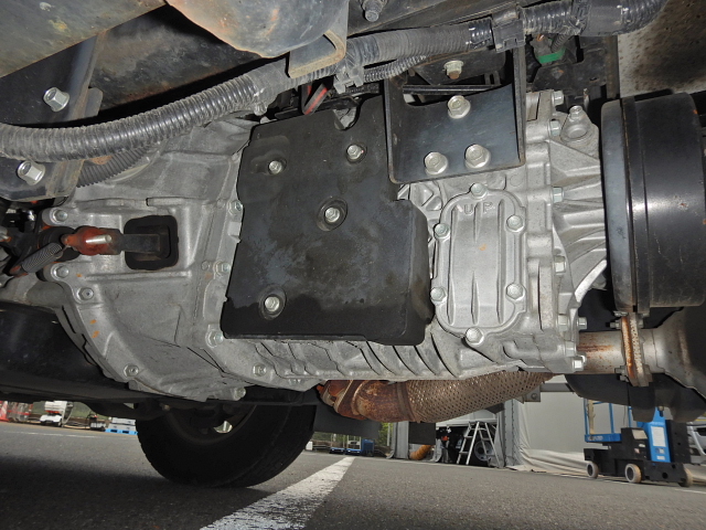 中古冷凍バン いすゞ エルフ