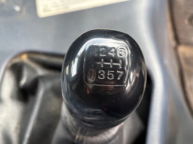 中古粉粒体運搬車 日野 プロフィア