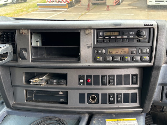 中古粉粒体運搬車 日野 プロフィア