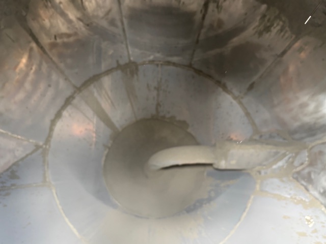 中古粉粒体運搬車 日野 プロフィア