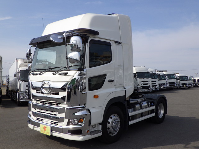 中古トラクタ 日野 