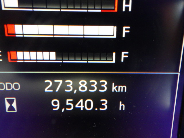 中古トラクタ 日野 