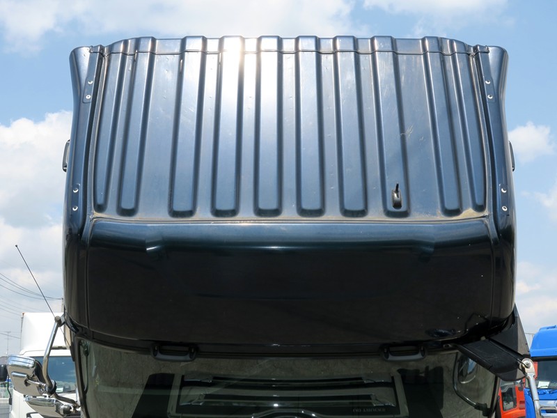 中古トラクタ UDトラックス クオン