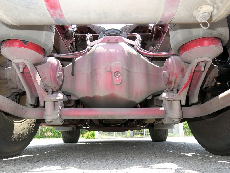 中古トラクタ UDトラックス クオン