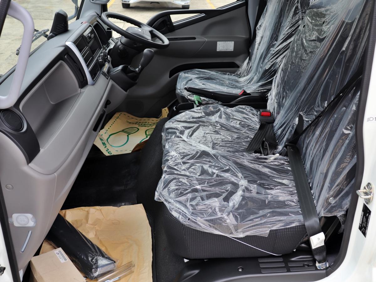 中古平ボディ 三菱ふそう キャンター