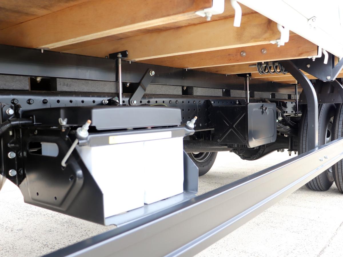 中古平ボディ 三菱ふそう キャンター